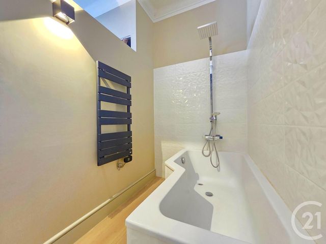 Appartement à vendre - 2 pièces - 40.0 m2 - TOULON - 83 - PROVENCE-ALPES-COTE-D-AZUR - Century 21 Ouest Immo