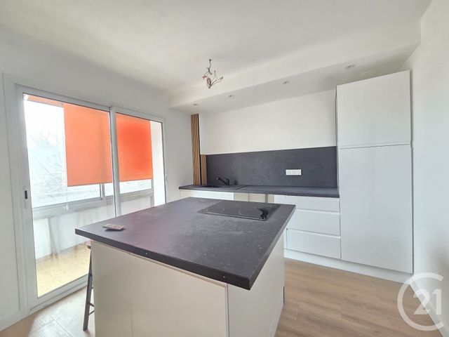 Appartement T5 à vendre - 5 pièces - 79.5 m2 - TOULON - 83 - PROVENCE-ALPES-COTE-D-AZUR - Century 21 Ouest Immo