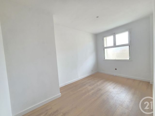 Appartement T5 à vendre - 5 pièces - 79.5 m2 - TOULON - 83 - PROVENCE-ALPES-COTE-D-AZUR - Century 21 Ouest Immo