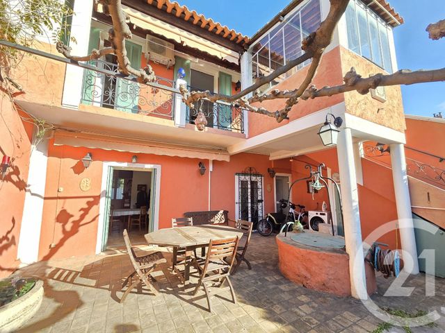 maison - TOULON - 83