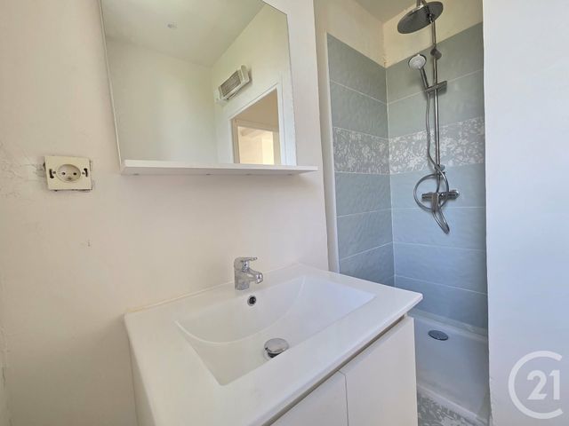 Appartement F2 à vendre - 2 pièces - 41.23 m2 - TOULON - 83 - PROVENCE-ALPES-COTE-D-AZUR - Century 21 Ouest Immo