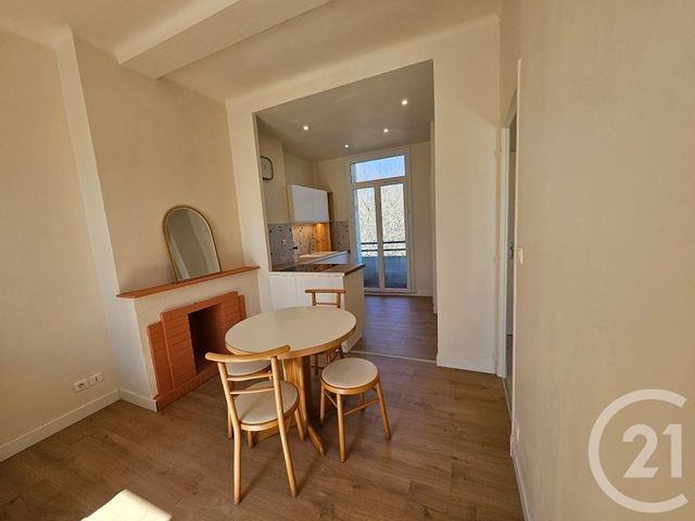 Appartement F2 à vendre - 2 pièces - 41.23 m2 - TOULON - 83 - PROVENCE-ALPES-COTE-D-AZUR - Century 21 Ouest Immo