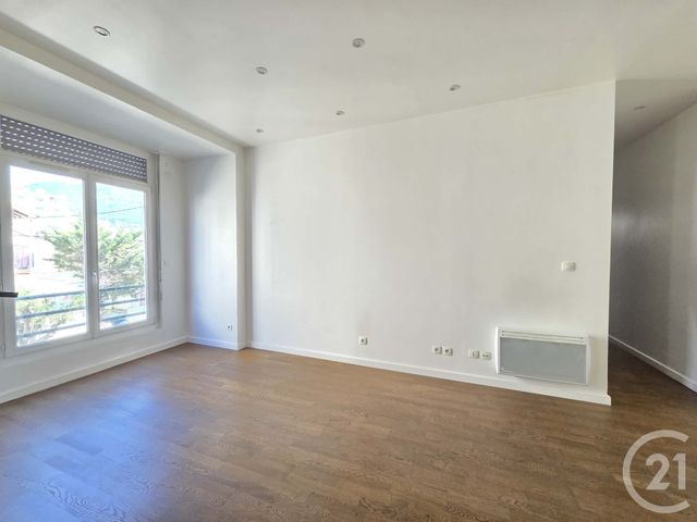 Appartement T3 à vendre - 3 pièces - 57.33 m2 - TOULON - 83 - PROVENCE-ALPES-COTE-D-AZUR - Century 21 Ouest Immo