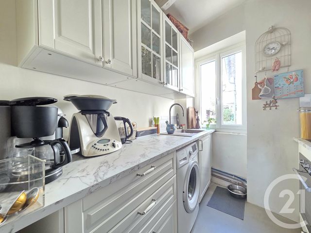 Appartement F2 à vendre - 2 pièces - 53.94 m2 - LE CASTELLET - 83 - PROVENCE-ALPES-COTE-D-AZUR - Century 21 Ouest Immo