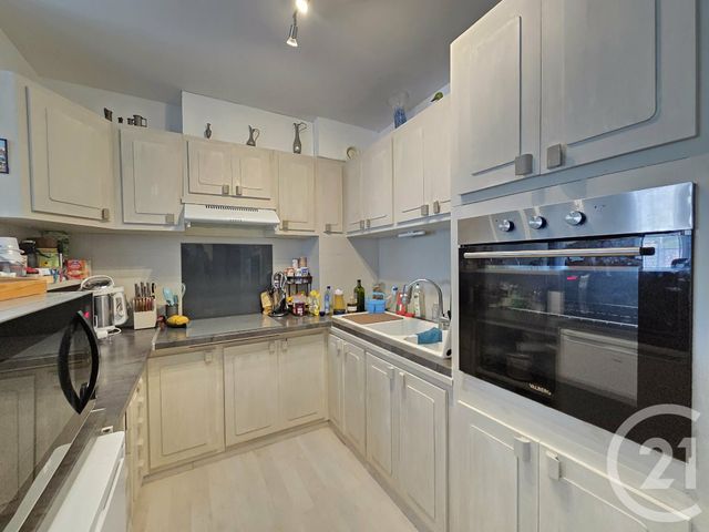 Appartement T2 à vendre - 2 pièces - 45.62 m2 - TOULON - 83 - PROVENCE-ALPES-COTE-D-AZUR - Century 21 Ouest Immo