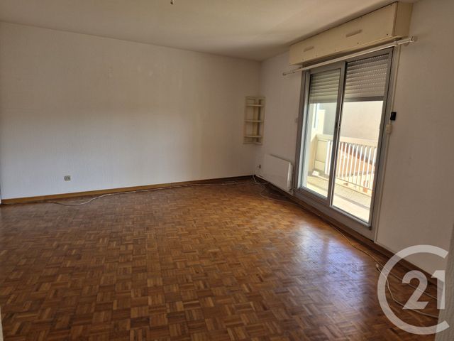 Appartement à louer - 3 pièces - 72.0 m2 - TOULON - 83 - PROVENCE-ALPES-COTE-D-AZUR - Century 21 Ouest Immo