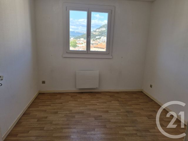 Appartement à louer - 3 pièces - 72.0 m2 - TOULON - 83 - PROVENCE-ALPES-COTE-D-AZUR - Century 21 Ouest Immo