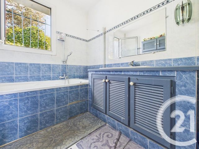 maison à vendre - 5 pièces - 204.12 m2 - TOULON - 83 - PROVENCE-ALPES-COTE-D-AZUR - Century 21 Ouest Immo