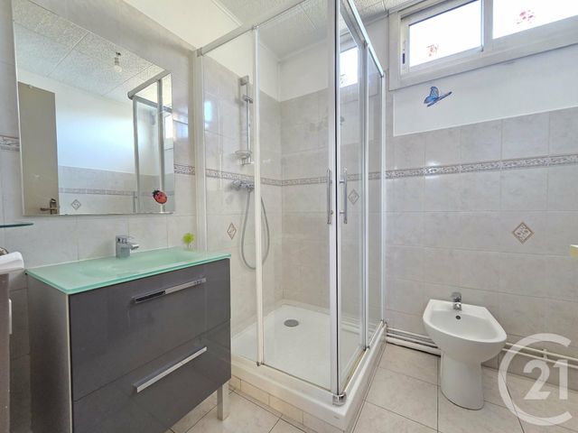 Appartement F4 à vendre - 4 pièces - 76.02 m2 - TOULON - 83 - PROVENCE-ALPES-COTE-D-AZUR - Century 21 Ouest Immo