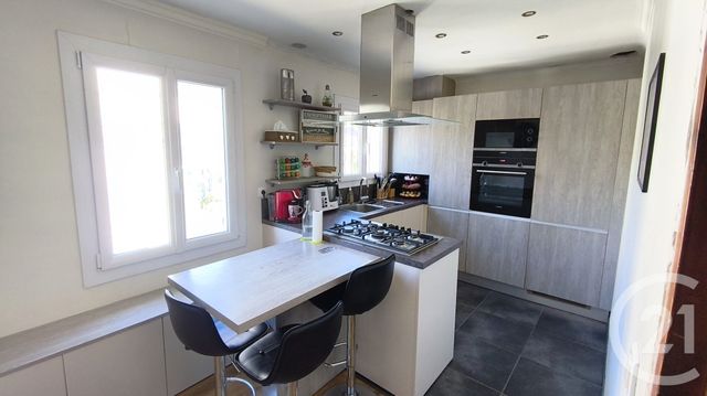Appartement T4 à vendre - 4 pièces - 106.41 m2 - TOULON - 83 - PROVENCE-ALPES-COTE-D-AZUR - Century 21 Ouest Immo