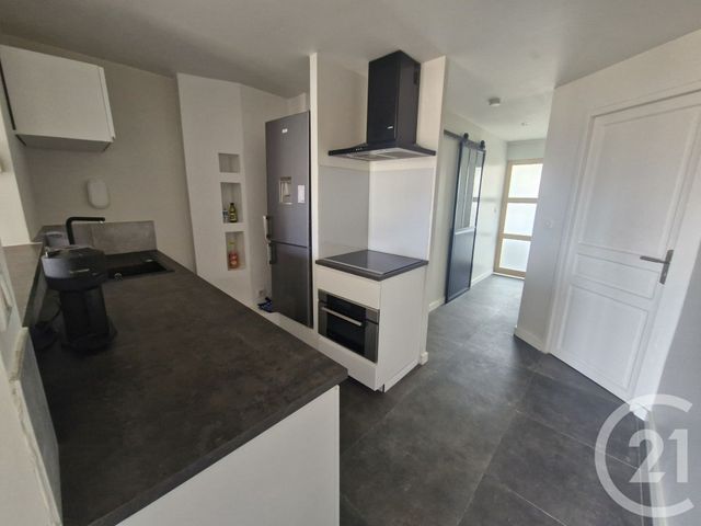 Appartement à louer - 2 pièces - 52.0 m2 - TOULON - 83 - PROVENCE-ALPES-COTE-D-AZUR - Century 21 Ouest Immo
