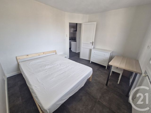 Appartement à louer - 2 pièces - 52.0 m2 - TOULON - 83 - PROVENCE-ALPES-COTE-D-AZUR - Century 21 Ouest Immo