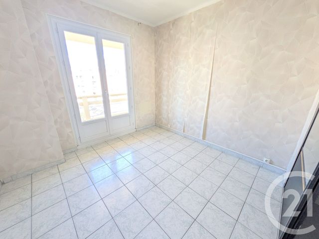 Appartement T4 à vendre - 4 pièces - 65.56 m2 - TOULON - 83 - PROVENCE-ALPES-COTE-D-AZUR - Century 21 Ouest Immo