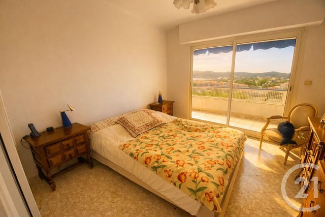 Appartement F3 à vendre - 3 pièces - 70.0 m2 - LA SEYNE SUR MER - 83 - PROVENCE-ALPES-COTE-D-AZUR - Century 21 Ouest Immo
