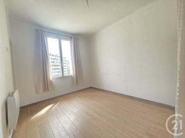 Appartement T2 à vendre - 2 pièces - 41.0 m2 - TOULON - 83 - PROVENCE-ALPES-COTE-D-AZUR - Century 21 Ouest Immo