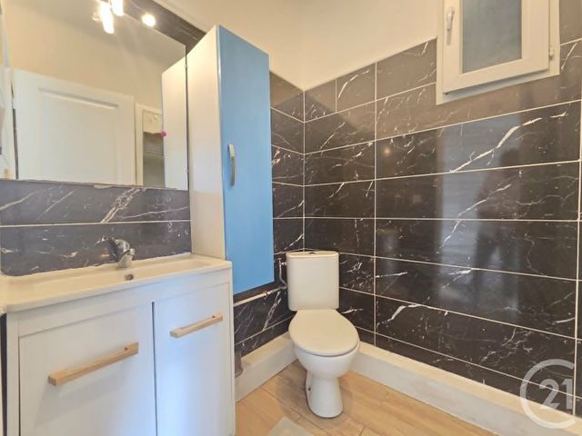 Appartement T2 à vendre - 2 pièces - 41.0 m2 - TOULON - 83 - PROVENCE-ALPES-COTE-D-AZUR - Century 21 Ouest Immo