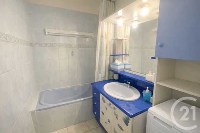 Appartement F3 à vendre - 3 pièces - 64.0 m2 - TOULON - 83 - PROVENCE-ALPES-COTE-D-AZUR - Century 21 Ouest Immo