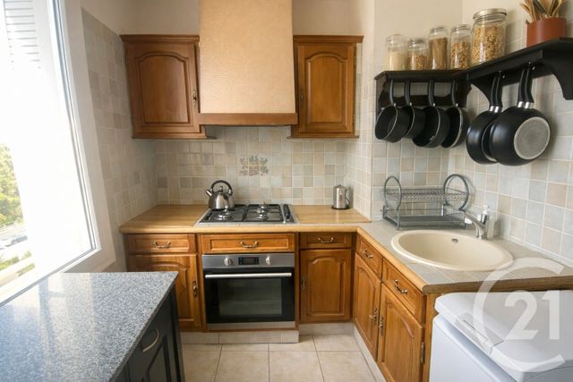 Appartement F3 à vendre - 3 pièces - 64.0 m2 - TOULON - 83 - PROVENCE-ALPES-COTE-D-AZUR - Century 21 Ouest Immo