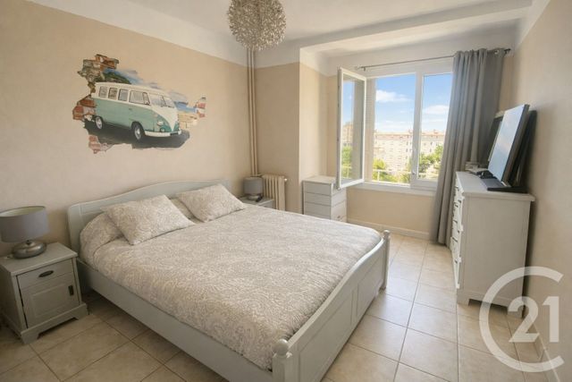 Appartement F3 à vendre - 3 pièces - 64.0 m2 - TOULON - 83 - PROVENCE-ALPES-COTE-D-AZUR - Century 21 Ouest Immo