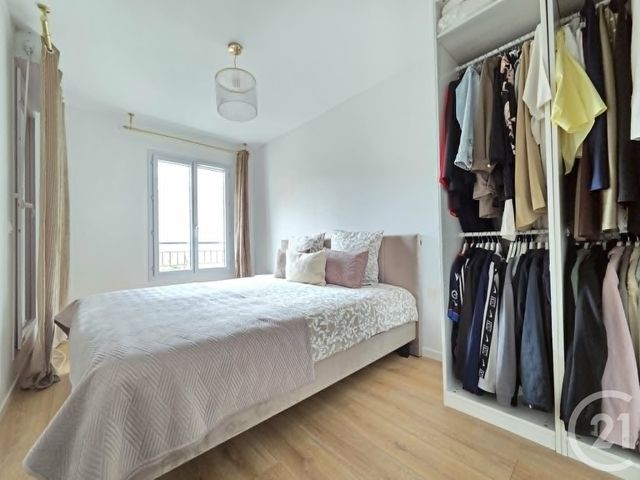 Appartement F3 à vendre - 3 pièces - 54.95 m2 - LA SEYNE SUR MER - 83 - PROVENCE-ALPES-COTE-D-AZUR - Century 21 Ouest Immo