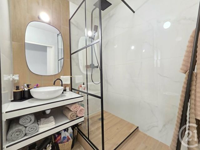Appartement F3 à vendre - 3 pièces - 54.95 m2 - LA SEYNE SUR MER - 83 - PROVENCE-ALPES-COTE-D-AZUR - Century 21 Ouest Immo