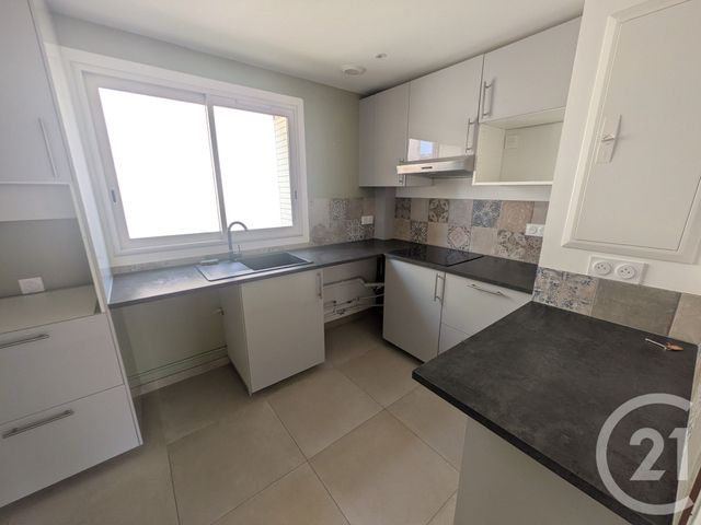 Appartement T4 à vendre - 4 pièces - 63.2 m2 - TOULON - 83 - PROVENCE-ALPES-COTE-D-AZUR - Century 21 Ouest Immo