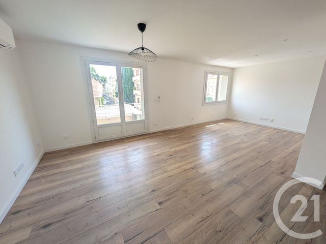 Appartement T4 à vendre - 4 pièces - 63.2 m2 - TOULON - 83 - PROVENCE-ALPES-COTE-D-AZUR - Century 21 Ouest Immo