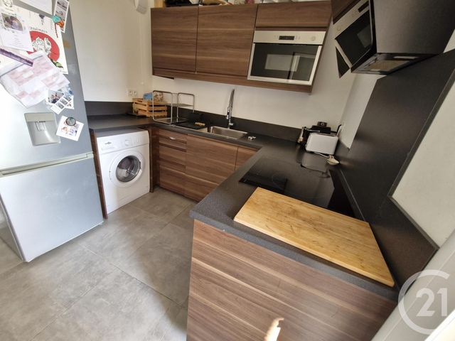 Appartement à louer - 2 pièces - 47.51 m2 - TOULON - 83 - PROVENCE-ALPES-COTE-D-AZUR - Century 21 Ouest Immo