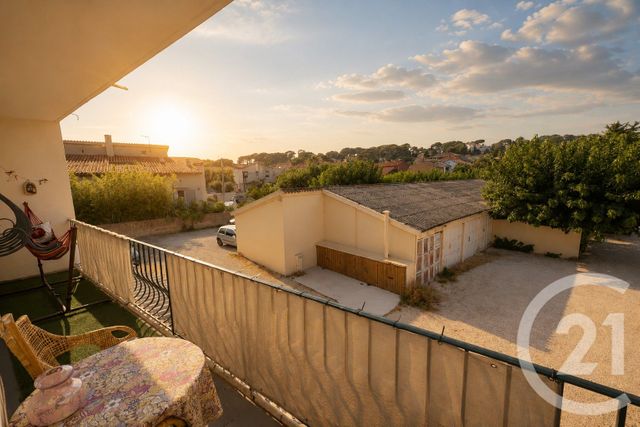 Appartement F3 à vendre - 3 pièces - 57.0 m2 - SANARY SUR MER - 83 - PROVENCE-ALPES-COTE-D-AZUR - Century 21 Ouest Immo
