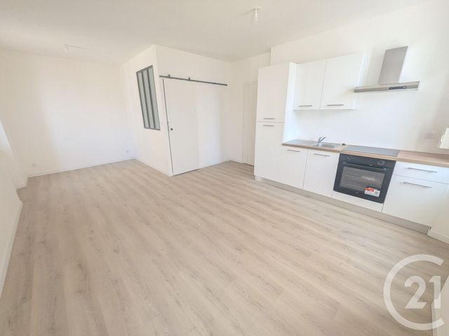 Appartement Studio à vendre - 1 pièce - 27.32 m2 - TOULON - 83 - PROVENCE-ALPES-COTE-D-AZUR - Century 21 Ouest Immo