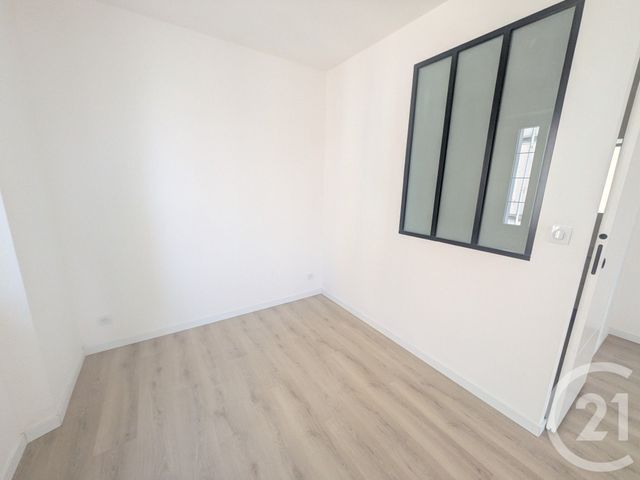Appartement Studio à vendre - 1 pièce - 27.32 m2 - TOULON - 83 - PROVENCE-ALPES-COTE-D-AZUR - Century 21 Ouest Immo