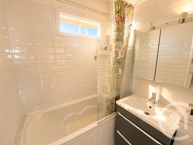 Appartement F4 à vendre - 4 pièces - 57.83 m2 - TOULON - 83 - PROVENCE-ALPES-COTE-D-AZUR - Century 21 Ouest Immo