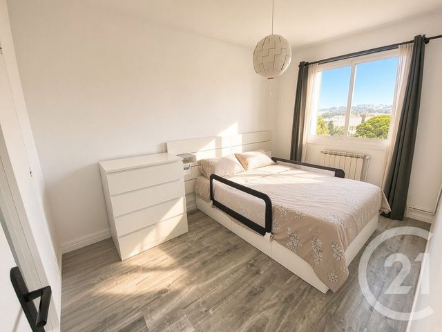 Appartement F4 à vendre - 4 pièces - 57.83 m2 - TOULON - 83 - PROVENCE-ALPES-COTE-D-AZUR - Century 21 Ouest Immo