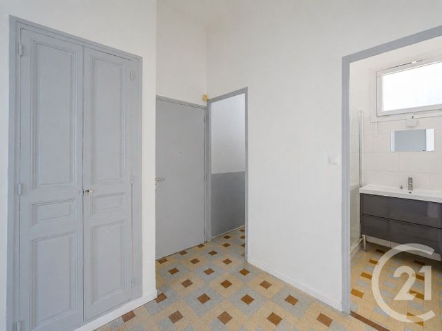 immeuble à vendre - 300.0 m2 - TOULON - 83 - PROVENCE-ALPES-COTE-D-AZUR - Century 21 Ouest Immo
