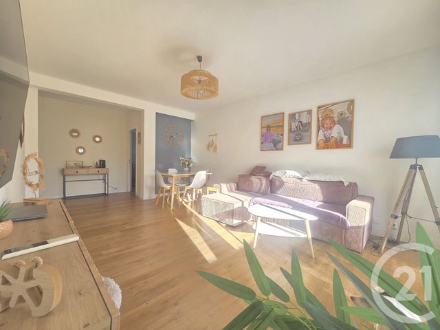 Appartement F4 à vendre - 4 pièces - 82.0 m2 - TOULON - 83 - PROVENCE-ALPES-COTE-D-AZUR - Century 21 Ouest Immo