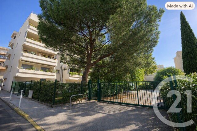Appartement F3 à vendre - 3 pièces - 73.0 m2 - TOULON - 83 - PROVENCE-ALPES-COTE-D-AZUR - Century 21 Ouest Immo