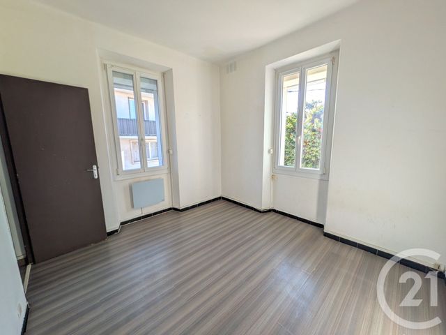 Appartement T2 à vendre - 2 pièces - 34.19 m2 - TOULON - 83 - PROVENCE-ALPES-COTE-D-AZUR - Century 21 Ouest Immo