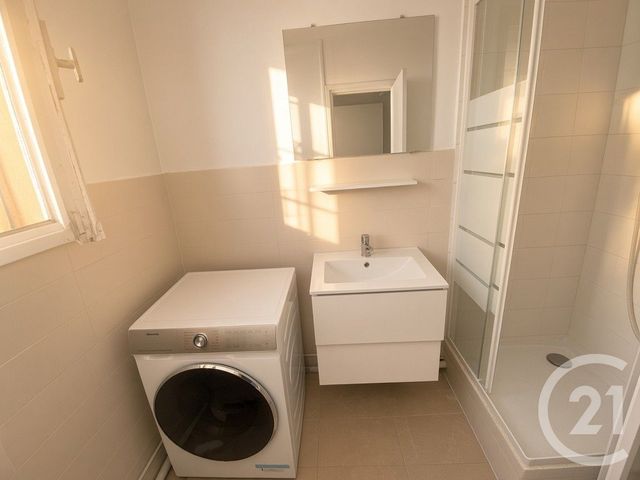 Appartement F1 à vendre - 1 pièce - 37.0 m2 - TOULON - 83 - PROVENCE-ALPES-COTE-D-AZUR - Century 21 Ouest Immo