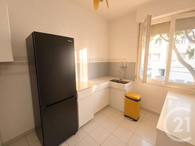 Appartement F1 à vendre - 1 pièce - 37.0 m2 - TOULON - 83 - PROVENCE-ALPES-COTE-D-AZUR - Century 21 Ouest Immo