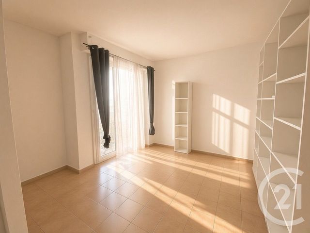Appartement F1 à vendre - 1 pièce - 37.0 m2 - TOULON - 83 - PROVENCE-ALPES-COTE-D-AZUR - Century 21 Ouest Immo