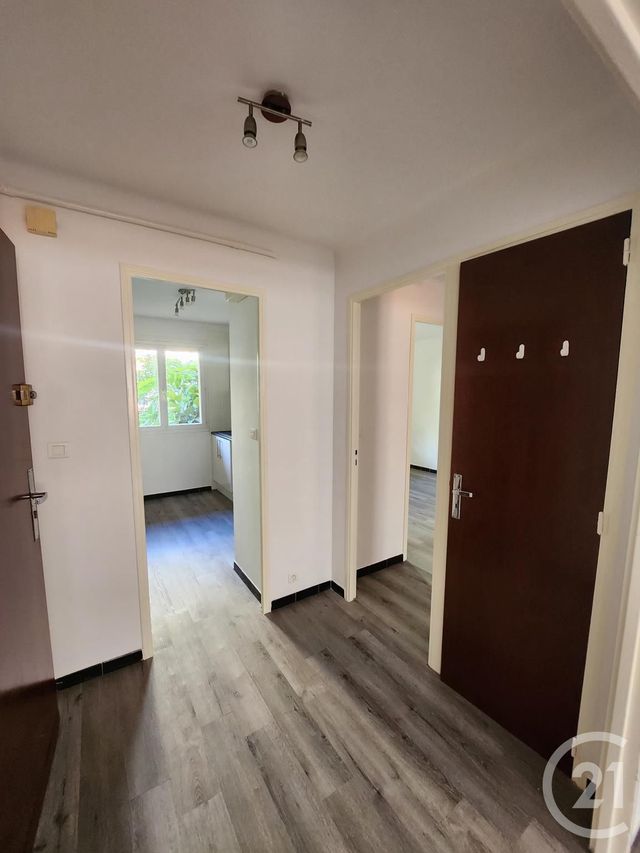 Appartement F3 à louer - 3 pièces - 58.42 m2 - TOULON - 83 - PROVENCE-ALPES-COTE-D-AZUR - Century 21 Ouest Immo