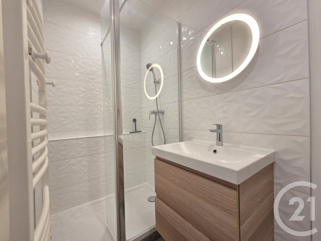 Appartement F1 à vendre - 1 pièce - 23.0 m2 - TOULON - 83 - PROVENCE-ALPES-COTE-D-AZUR - Century 21 Ouest Immo