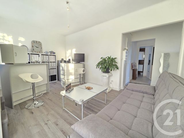 Appartement F2 bis à vendre - 2 pièces - 52.54 m2 - TOULON - 83 - PROVENCE-ALPES-COTE-D-AZUR - Century 21 Ouest Immo