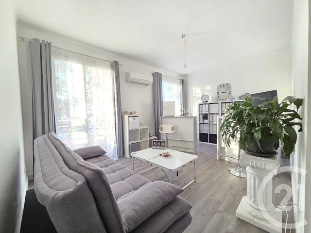Appartement F2 bis à vendre - 2 pièces - 52.54 m2 - TOULON - 83 - PROVENCE-ALPES-COTE-D-AZUR - Century 21 Ouest Immo