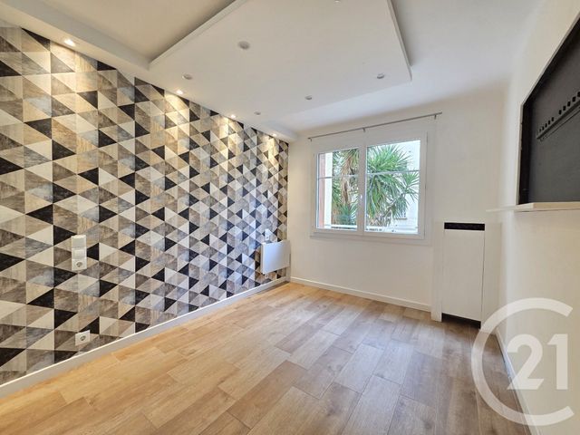 Appartement F3 à vendre - 3 pièces - 52.13 m2 - TOULON - 83 - PROVENCE-ALPES-COTE-D-AZUR - Century 21 Ouest Immo