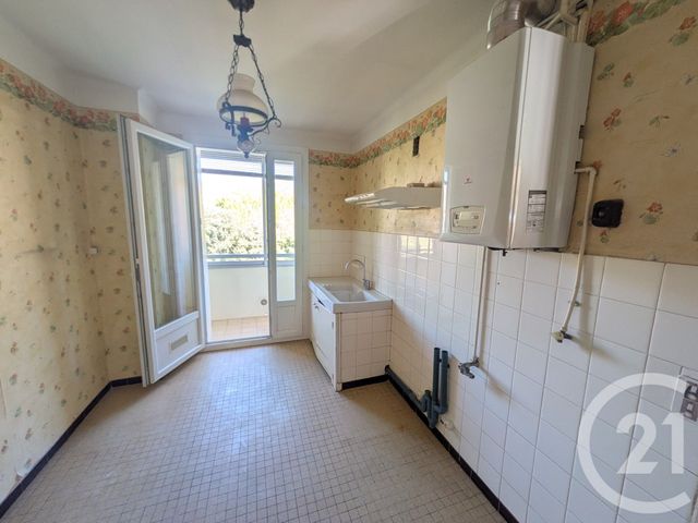 Appartement T5 à vendre - 5 pièces - 83.36 m2 - TOULON - 83 - PROVENCE-ALPES-COTE-D-AZUR - Century 21 Ouest Immo
