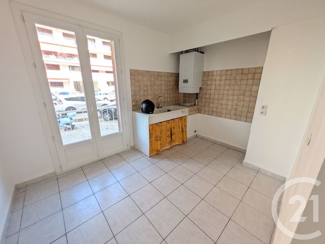 Appartement T3 à vendre - 3 pièces - 57.12 m2 - TOULON - 83 - PROVENCE-ALPES-COTE-D-AZUR - Century 21 Ouest Immo