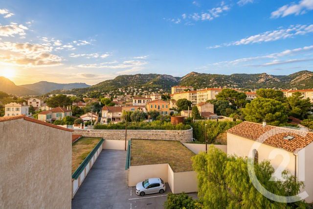 Appartement F4 à vendre - 4 pièces - 76.0 m2 - TOULON - 83 - PROVENCE-ALPES-COTE-D-AZUR - Century 21 Ouest Immo