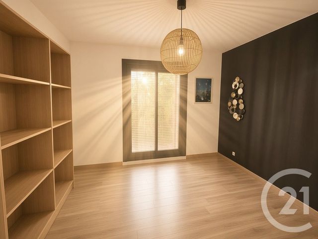 Appartement F4 à vendre - 4 pièces - 76.0 m2 - TOULON - 83 - PROVENCE-ALPES-COTE-D-AZUR - Century 21 Ouest Immo