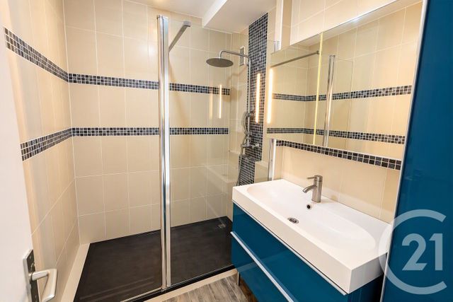 Appartement à vendre - 4 pièces - 73.0 m2 - TOULON - 83 - PROVENCE-ALPES-COTE-D-AZUR - Century 21 Ouest Immo